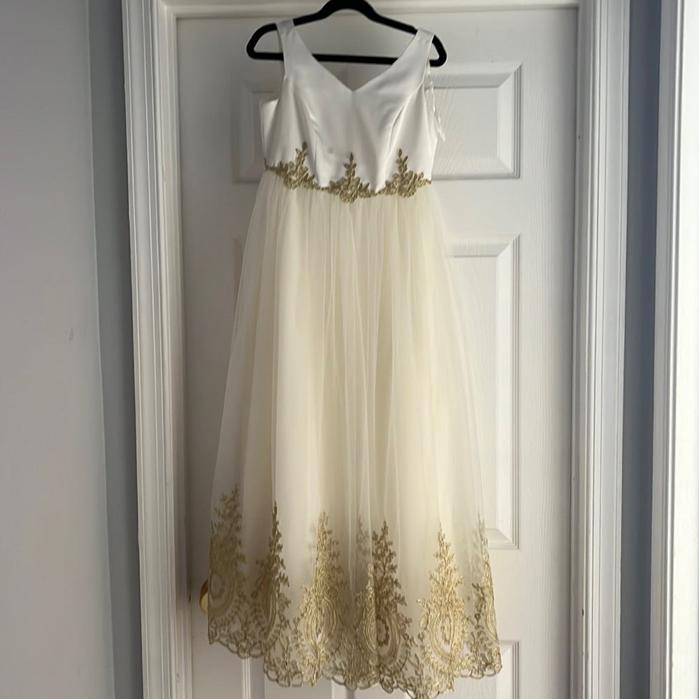 David’s Bridal Ivory & Gold Flower Girl Dress ONLY WORN ONCE